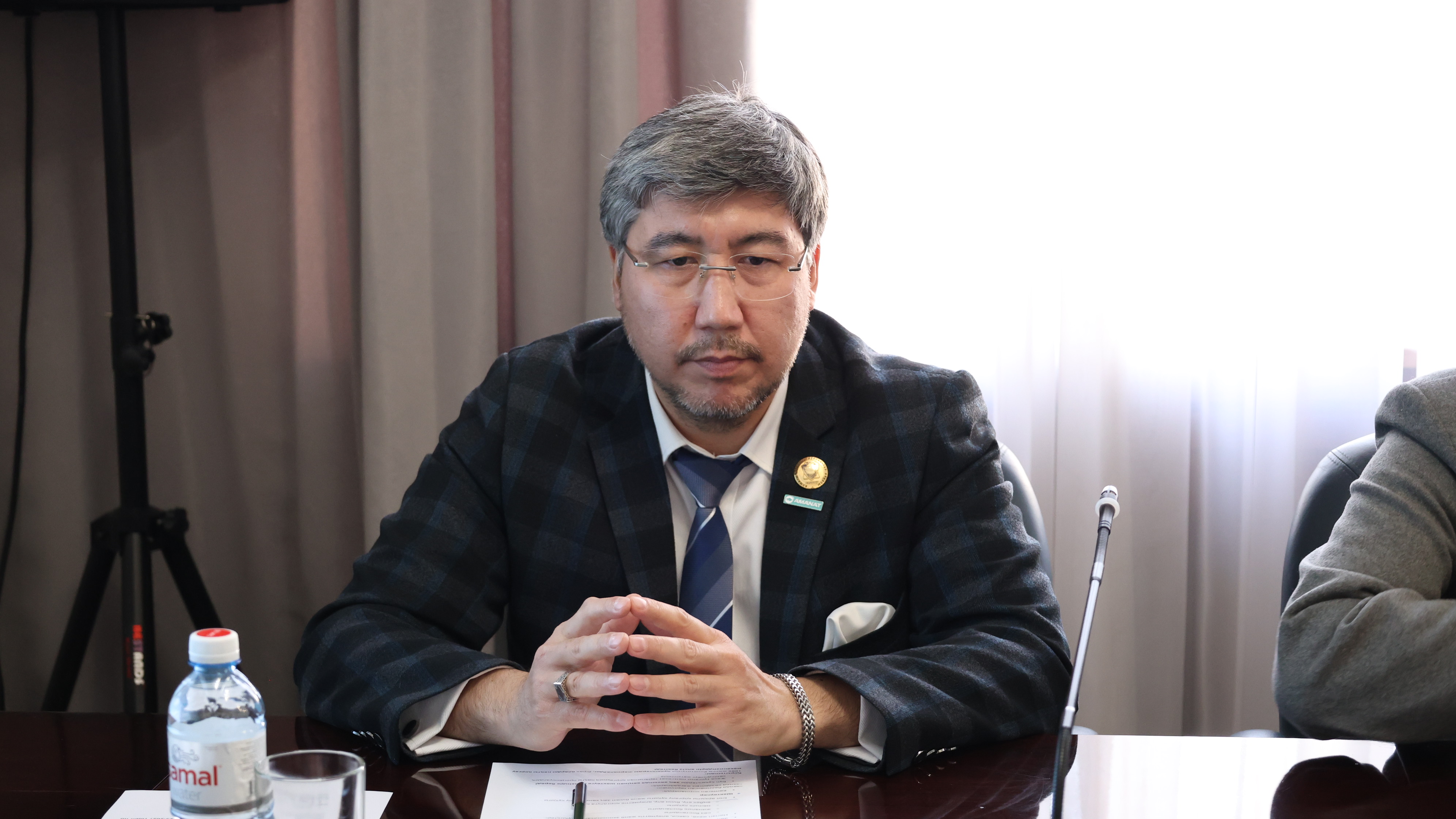 АMANAT партиясы және Заң және Құқық адвокаттық кеңсесінің серіктестігі аясында елге тегін заң көмегі көрсетілді